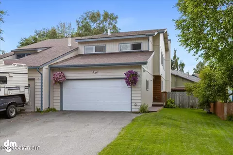 3020 Horizon St, Anchorage, AK 99517