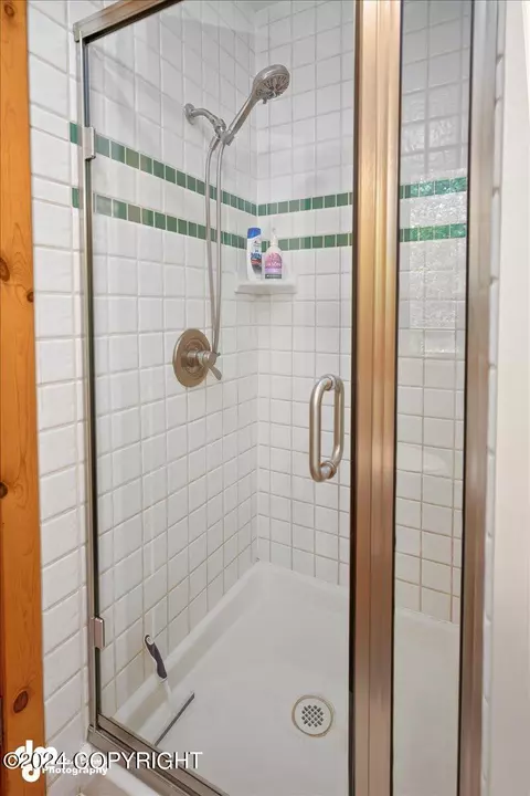 Bath - 18029 Kamkoff Ave, Chugiak, AK 99577 photo 2 of 4
