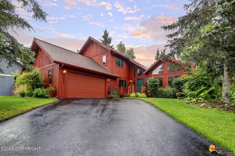 2411 Foxhall Dr, Anchorage, AK 99504