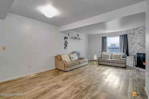 Living - 4045 E 20th Ave # 71, Anchorage, AK 99508 photo 3 of 3