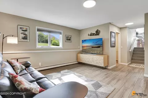 Living - 12831 Michael Rd, Anchorage, AK 99516 photo 8 of 8