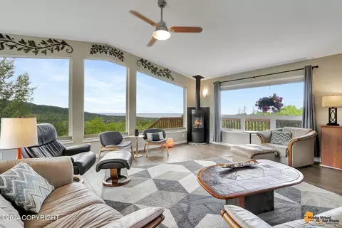 Living - 12831 Michael Rd, Anchorage, AK 99516 photo 3 of 8