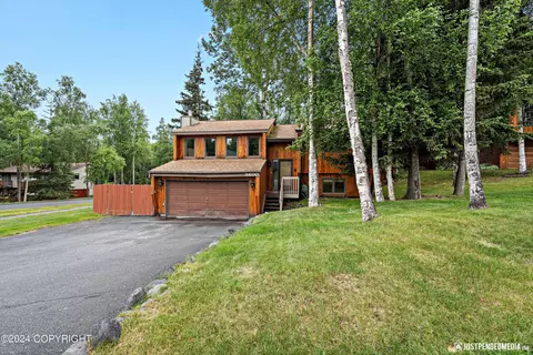 9600 Saint George Cir, Eagle River, AK 99577