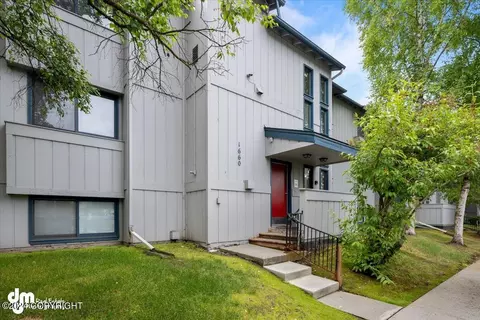 1660 Eastridge Dr # 4-301, Anchorage, AK 99501
