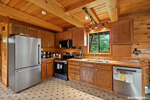 4039 Birdsong Dr, Eagle River, AK 99577 photo 17