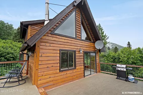 4039 Birdsong Dr, Eagle River, AK 99577 photo 9