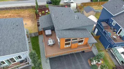 1167 Northpointe Bluff Dr, Anchorage, AK 99501 photo 3