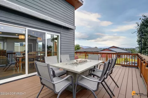 1167 Northpointe Bluff Dr, Anchorage, AK 99501 photo 25