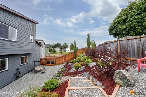 1167 Northpointe Bluff Dr, Anchorage, AK 99501 photo 60