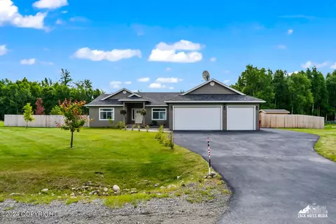 7698 E Sandstone Dr, Wasilla, AK 99654