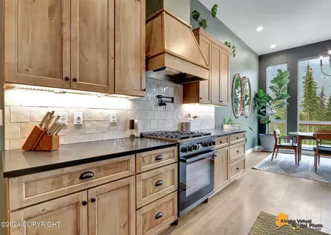 Kitchen - 27250 Wilde Cir, Eagle River, AK 99577 photo 3 of 5