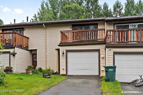6910 Meteor Ct, Anchorage, AK 99504