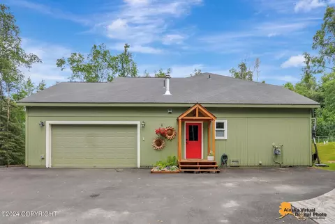 21140 River Park Dr, Eagle River, AK 99577 photo 2