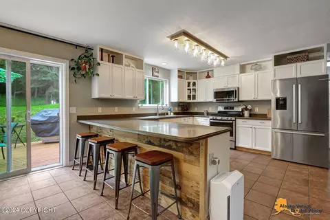 21140 River Park Dr, Eagle River, AK 99577 photo 18