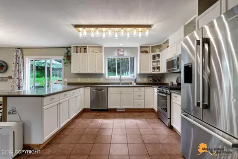 21140 River Park Dr, Eagle River, AK 99577 photo 12