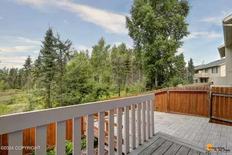 7086 Fairweather Park Loop # 11A, Anchorage, AK 99518