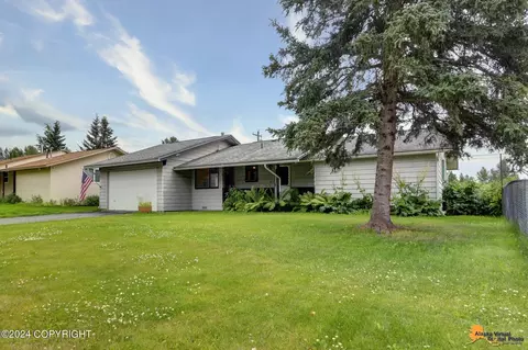 5636 Kennyhill Dr, Anchorage, AK 99504
