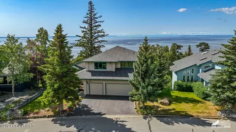 18628 Harlequin Pl, Anchorage, AK 99516