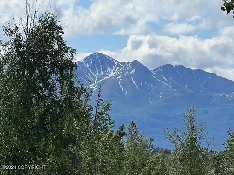 4664 W Monument Cir, Wasilla, AK 99654