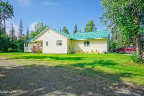 36385 Pelican Rd, Kenai, AK 99611