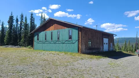 148 Glenn Highway, Glennallen, AK 99588
