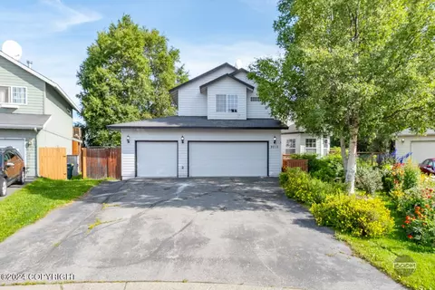8013 Meadow Hills Cir, Anchorage, AK 99502