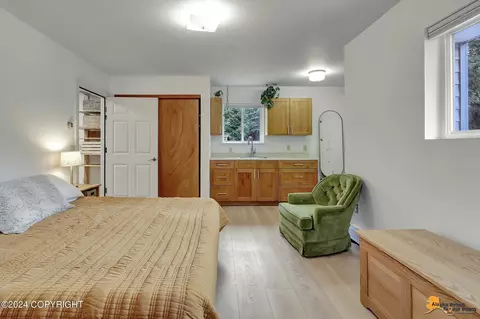 1310 E 27th Ave, Anchorage, AK 99508 photo 23