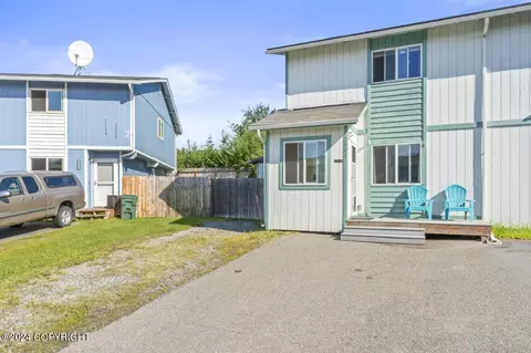 1941 Fyfe Cir, Anchorage, AK 99507