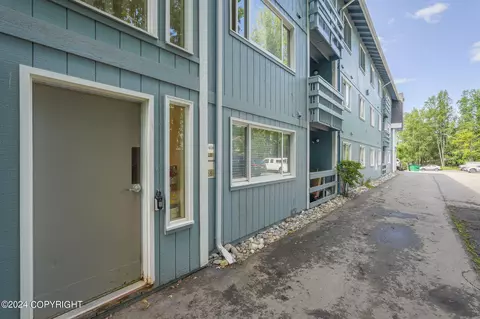 5018 E 43rd Ave # 3, Anchorage, AK 99508