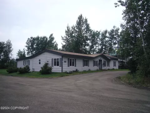 14143 W Sunrise Dr, Big Lake, AK 99652