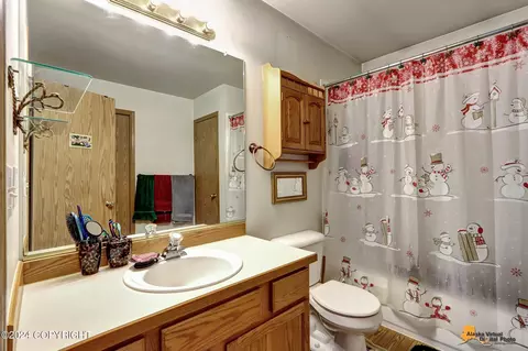 1929 E 58th Ave, Anchorage, AK 99507 photo 16