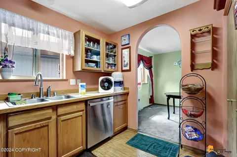 1929 E 58th Ave, Anchorage, AK 99507 photo 10