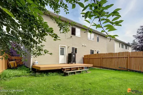 Exterior - 5610 E 4th Ave # 9, Anchorage, AK 99504 photo 5 of 6
