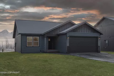 1180 E Mountain Peak Loop, Palmer, AK 99645