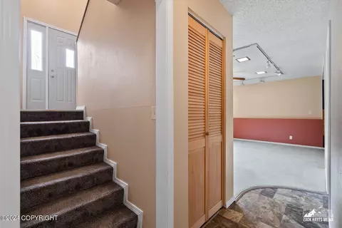Entry Way - 7141 E 34th Ave, Anchorage, AK 99504 photo 4 of 4