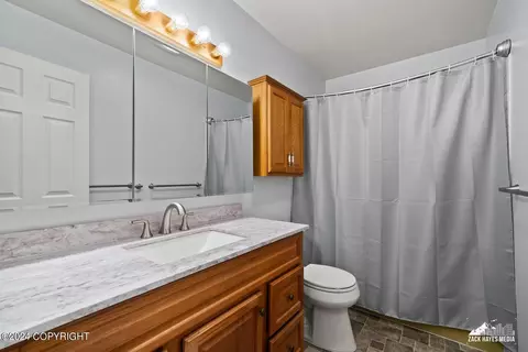 Bath - 7141 E 34th Ave, Anchorage, AK 99504 photo 1 of 2