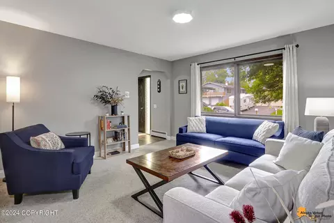 6224 Eastwood Ct, Anchorage, AK 99504