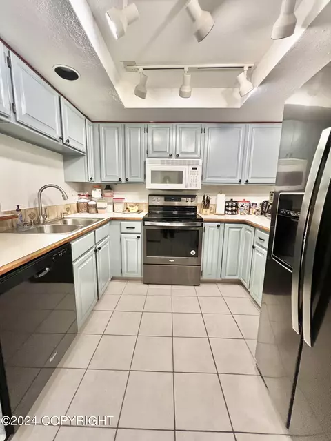 800 F St, Juneau, AK 99801