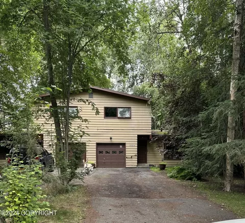3725 W 44th Ave, Anchorage, AK 99517