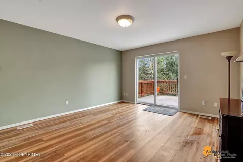 7534 Timberwolf Cir, Anchorage, AK 99507 photo 8