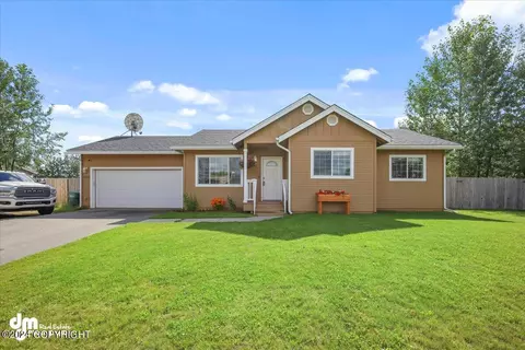 3950 E Citrine Dr, Wasilla, AK 99654