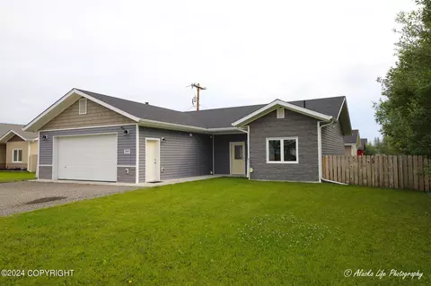 2657 Desert Eagle Loop, North Pole, AK 99705
