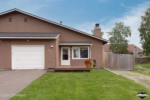 3511 Orbit Cir, Anchorage, AK 99517