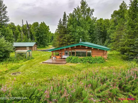 Exterior - 9239 E Devonshire Dr, Trapper Creek, AK 99683 photo 11 of 14
