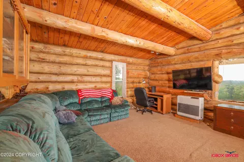 Living - 9239 E Devonshire Dr, Trapper Creek, AK 99683 photo 2 of 4
