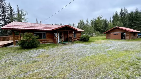 37525 Midway Dr, Sterling, AK 99672
