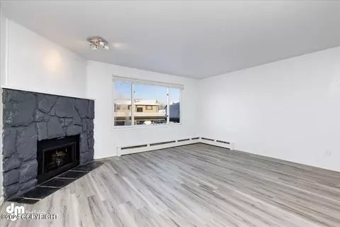 241 Mccarrey St # 10C, Anchorage, AK 99508 photo 2