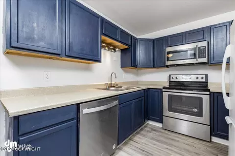 241 Mccarrey St # 10C, Anchorage, AK 99508 photo 6