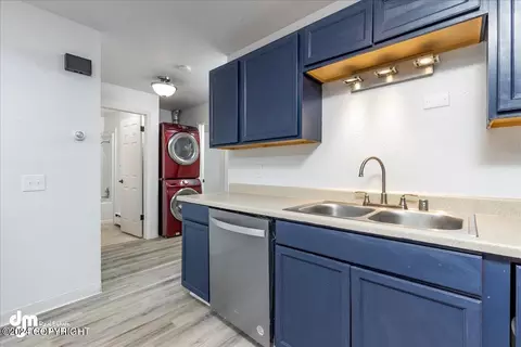 241 Mccarrey St # 10C, Anchorage, AK 99508 photo 7