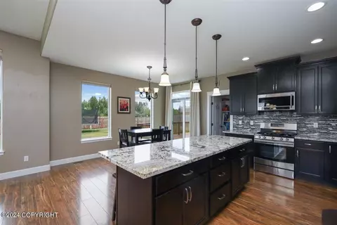Kitchen - 5263 E Barn Cir, Wasilla, AK 99654 photo 8 of 8